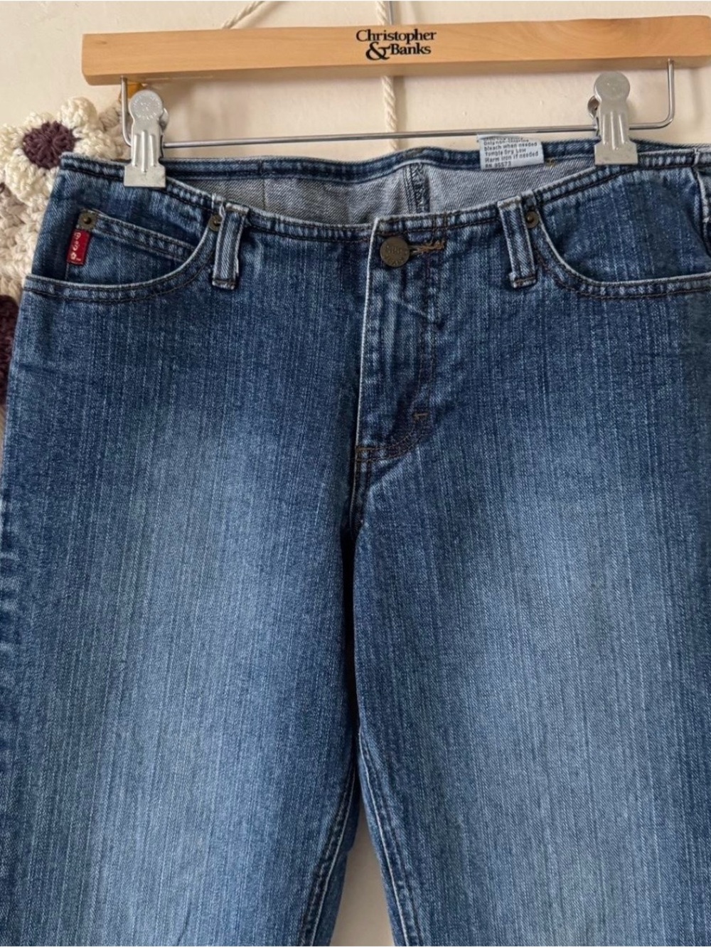 Low Waistwd Blue Denim Jeans - Classic Straight Fit